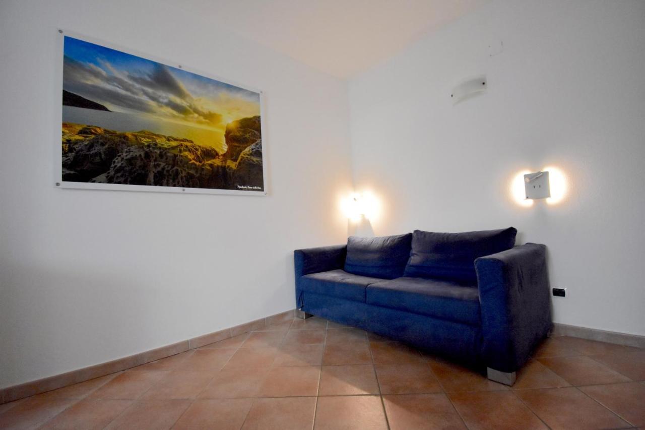 Residence Il Cardellino San Vincenzo Eksteriør billede