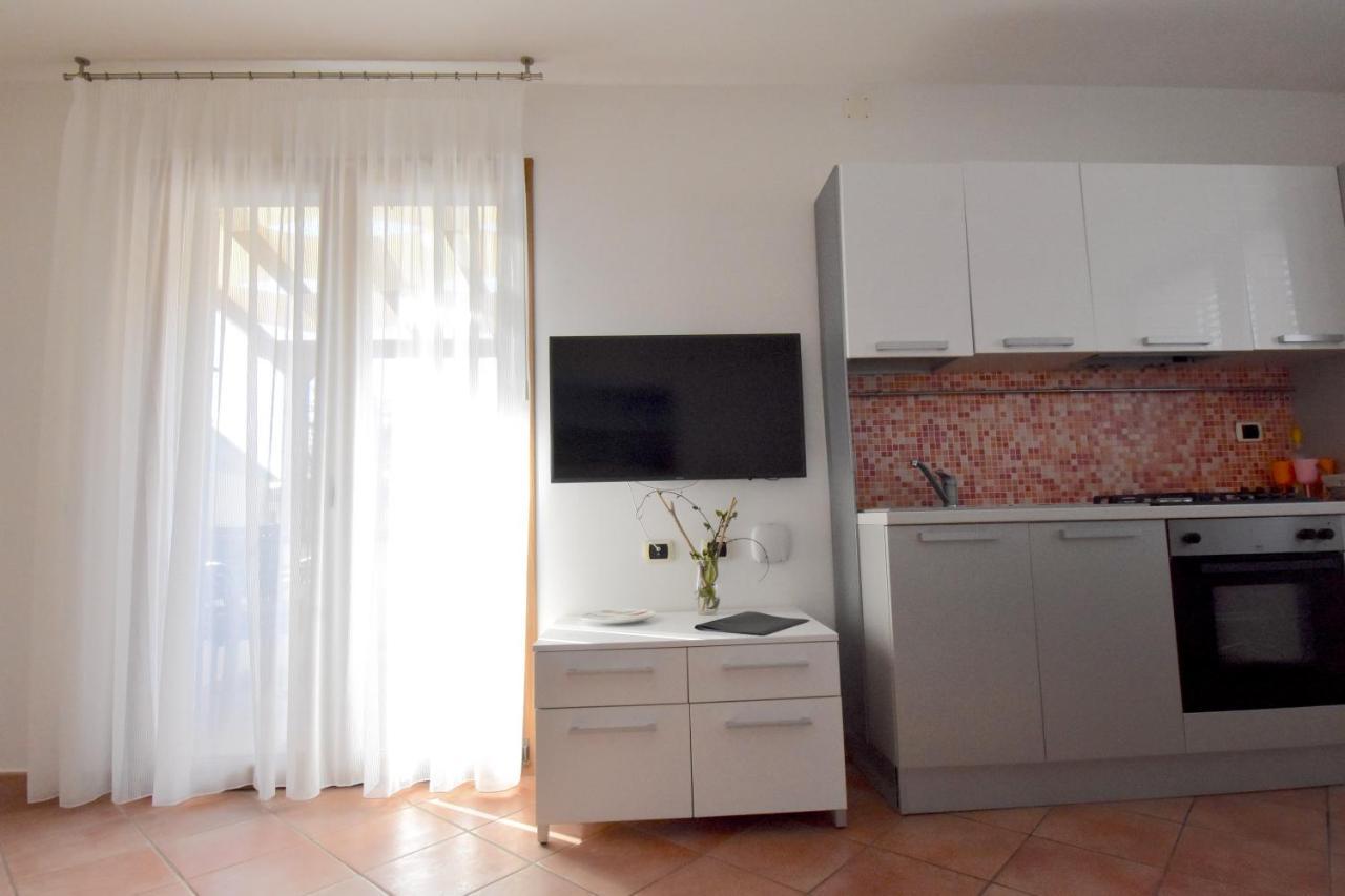 Residence Il Cardellino San Vincenzo Eksteriør billede