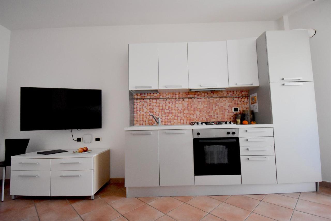 Residence Il Cardellino San Vincenzo Eksteriør billede