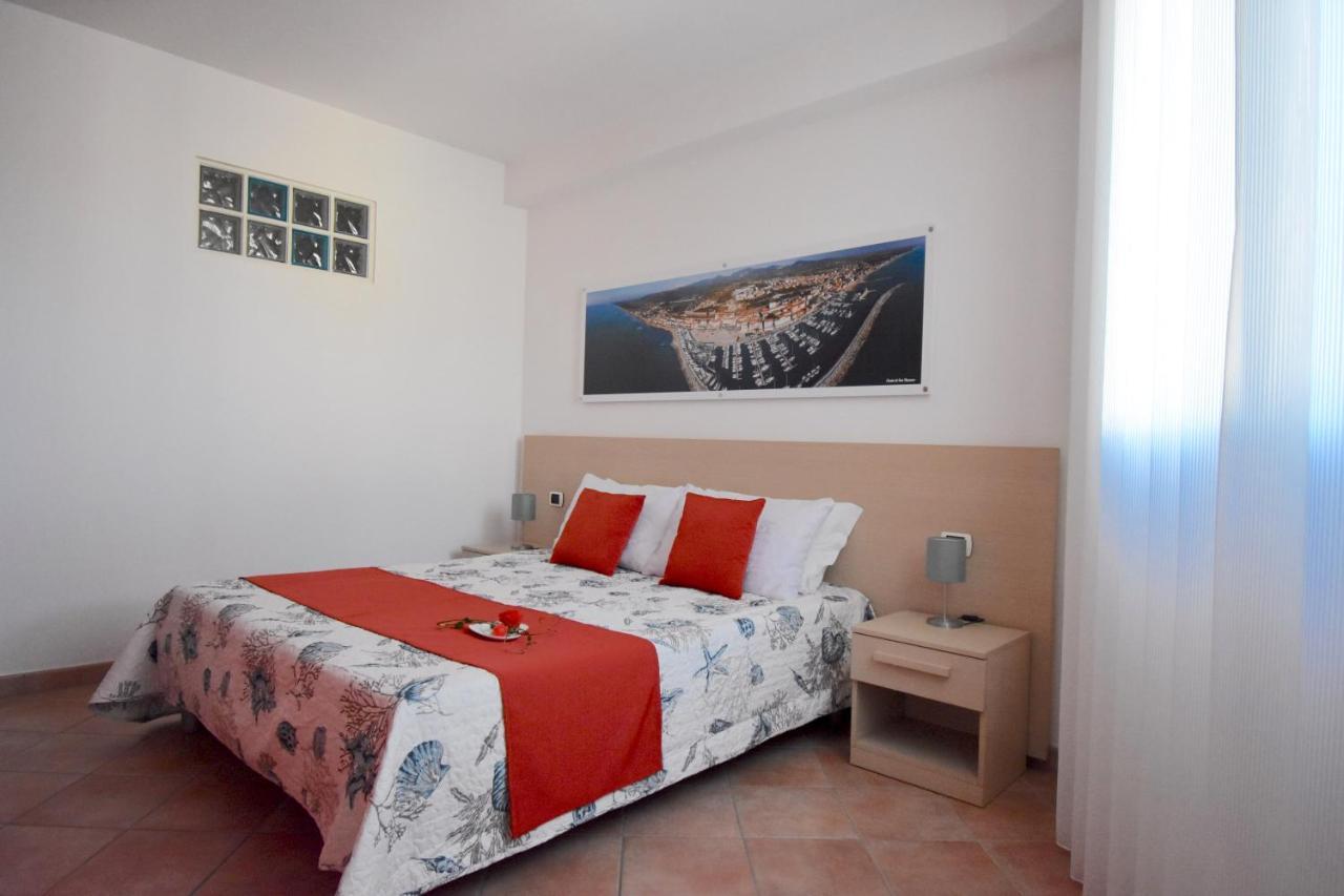 Residence Il Cardellino San Vincenzo Eksteriør billede