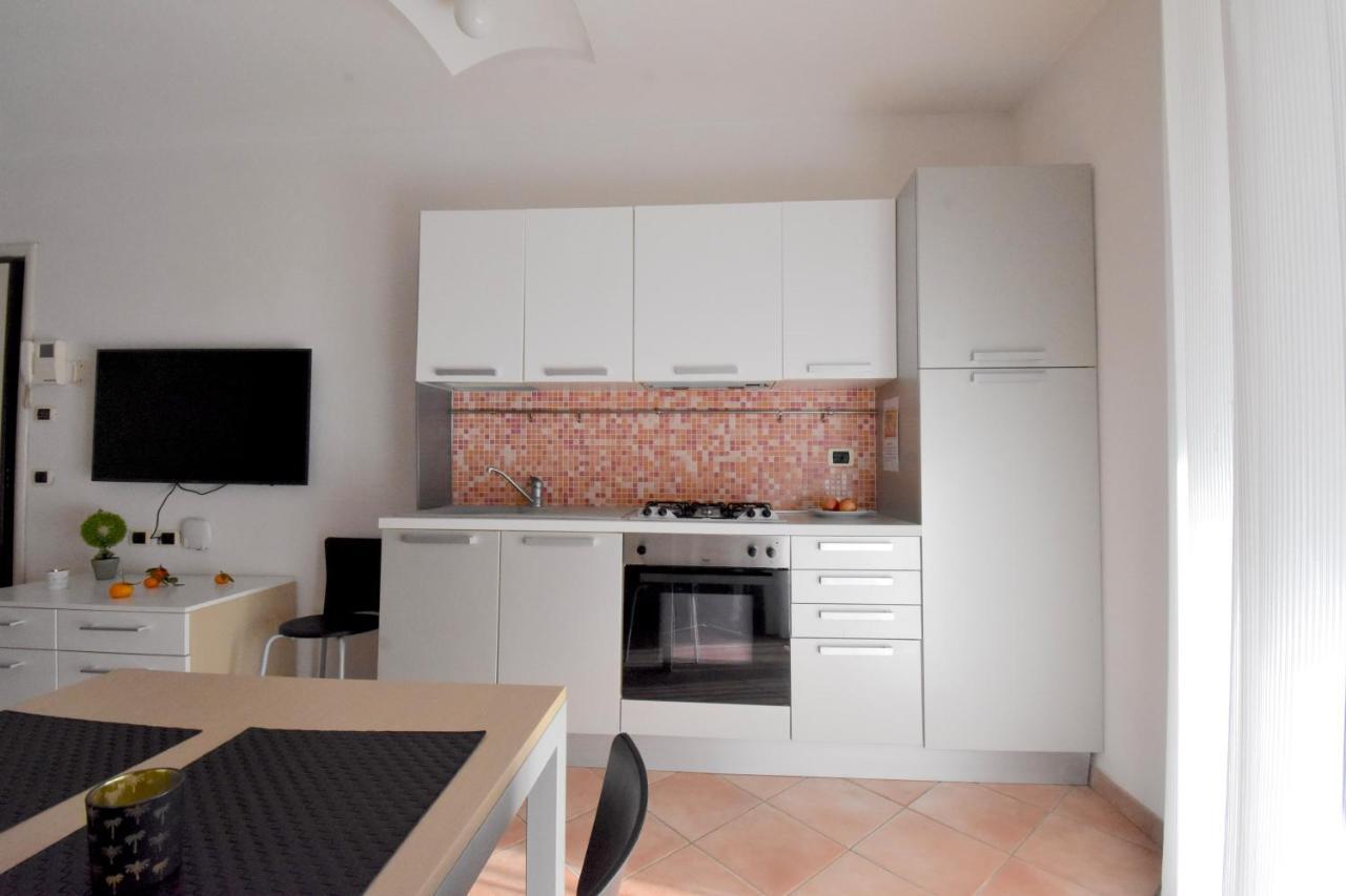 Residence Il Cardellino San Vincenzo Eksteriør billede