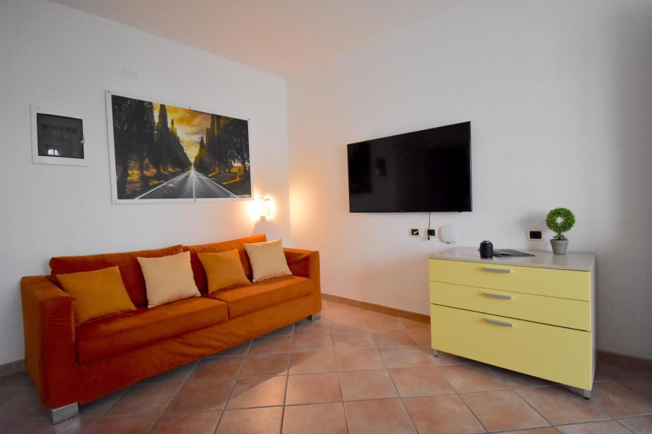 Residence Il Cardellino San Vincenzo Eksteriør billede
