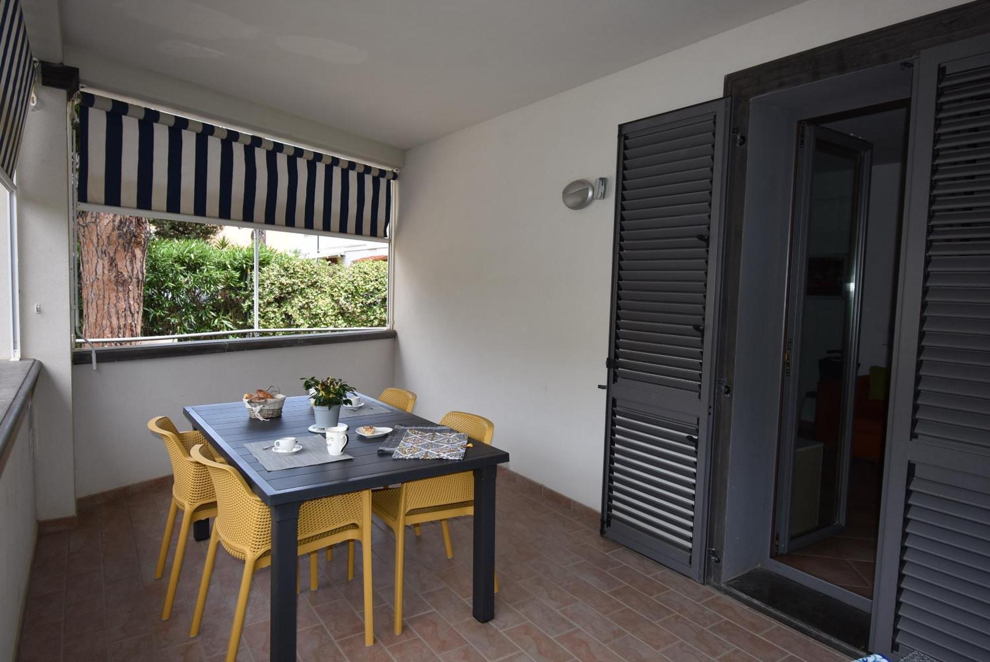 Residence Il Cardellino San Vincenzo Eksteriør billede
